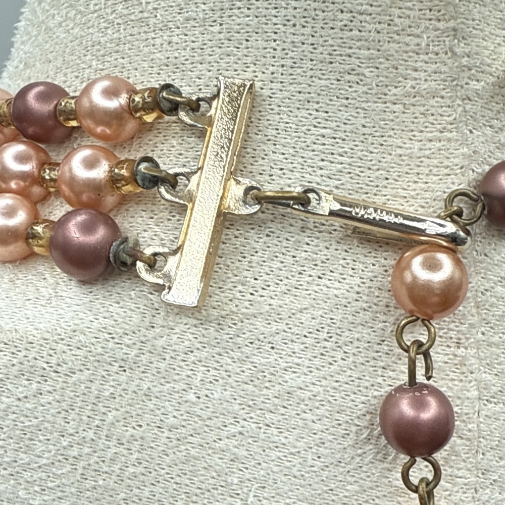 Vintage Japan Triple Strand Faux Pearl Necklace Peach Brown Orange 17-19 inches - Picture 5 of 10